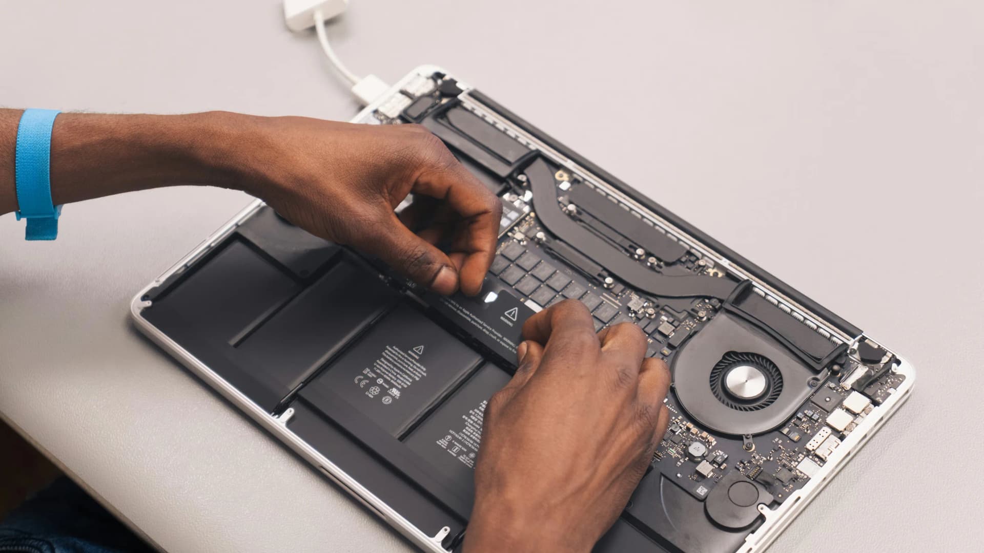 Phone and device repair, Preston